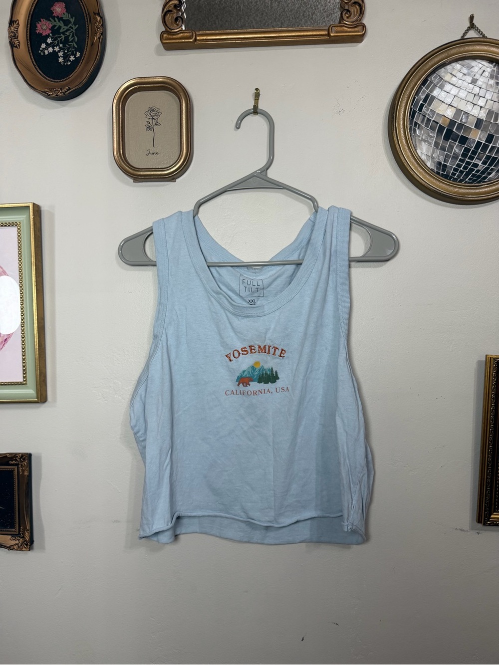 Full Tilt Light Blue Yosemite Graphic Cropped Tank